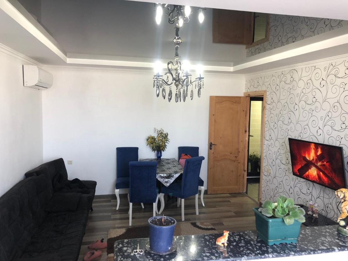 Bacho'S Apartment Kobuleti Luaran gambar